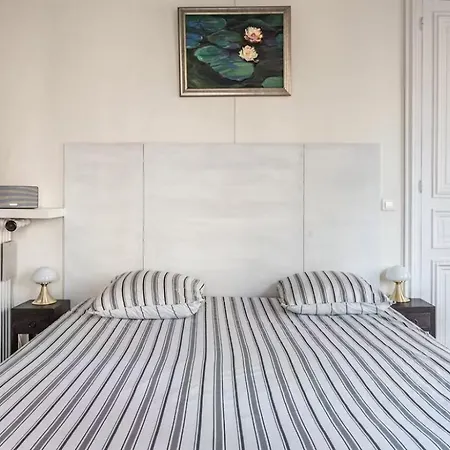 Saint-germain 3-bedroom Pres Les Jardins Παρίσι